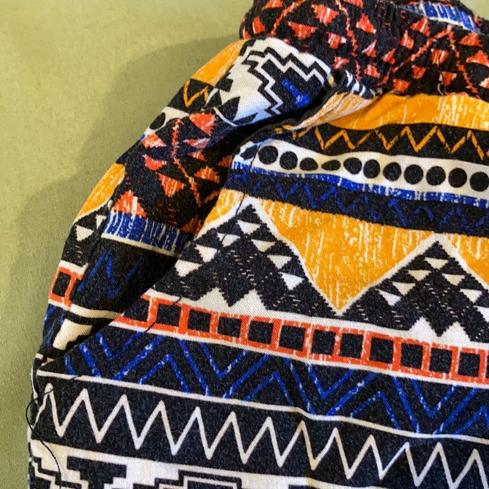 Colorful Aztec Style Short - Picture 5 of 5